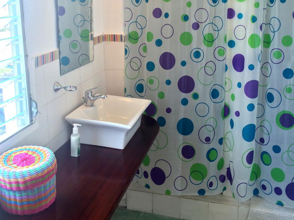 Casa Del Rayo Verde Hotelito Solidario Портобело Номер фото